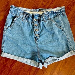 Paper bag waist, button up hardware, 💯 cotton , pockets